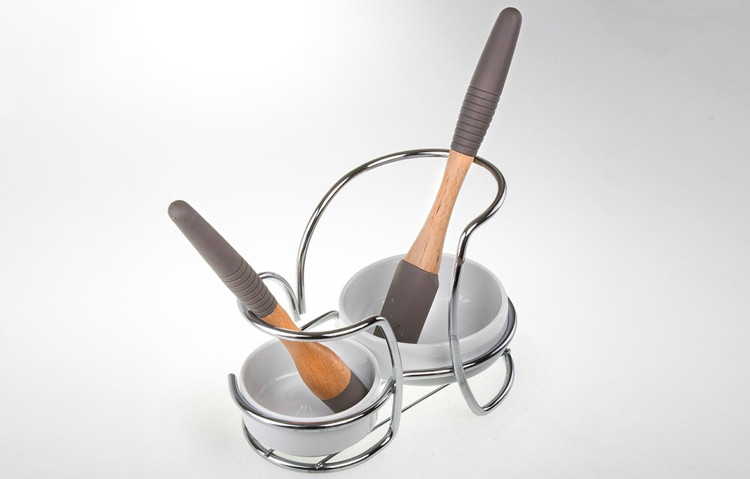 زیرقاشقی کنار گاز